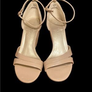 Pesaro Women's Tan Wedges